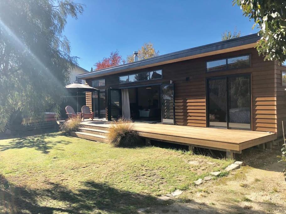 Modern Kowhai Cottage Wanaka Eksteriør billede